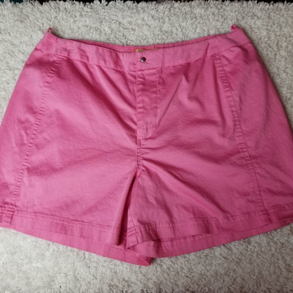 Lilly & Van Pink shorts L